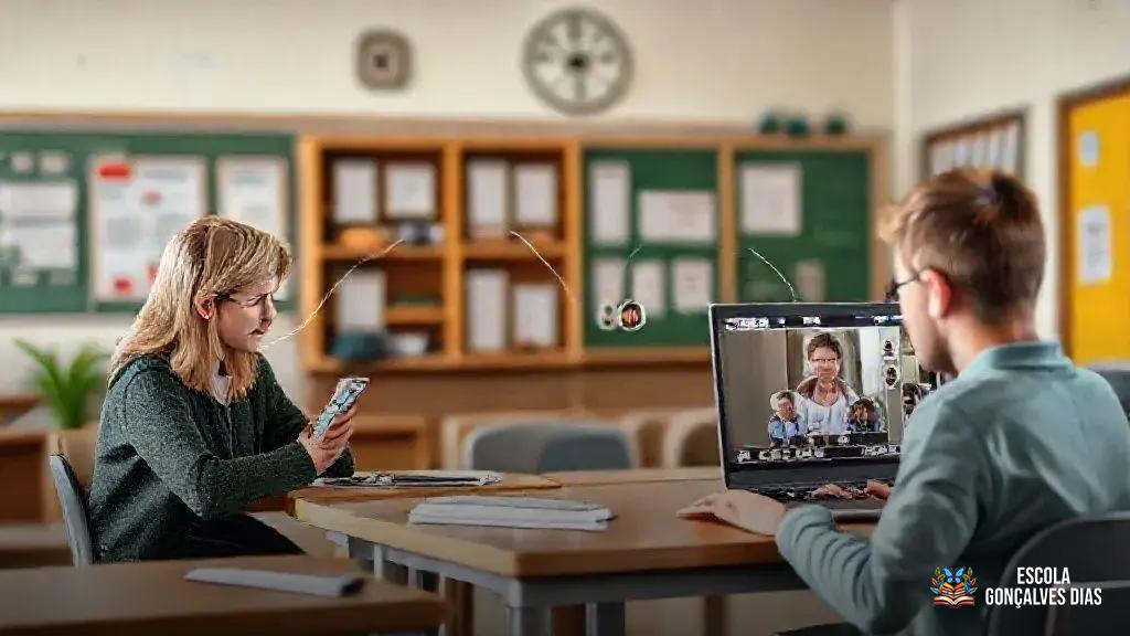 Ferramentas digitais e canais formais para manter a comunicação ativa Ferramentas digitais e canais formais para manter a comunicação ativa